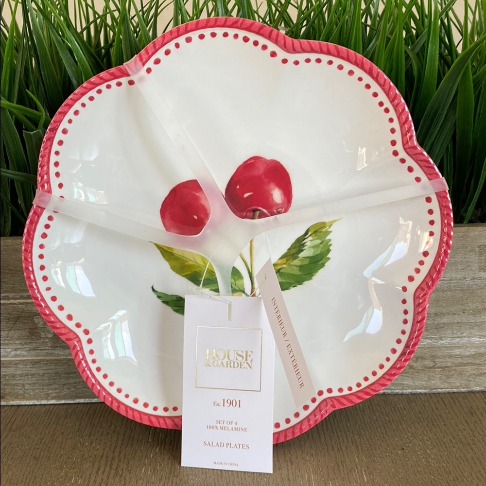 Red and White Melamine Cherry Salad Plates🍒